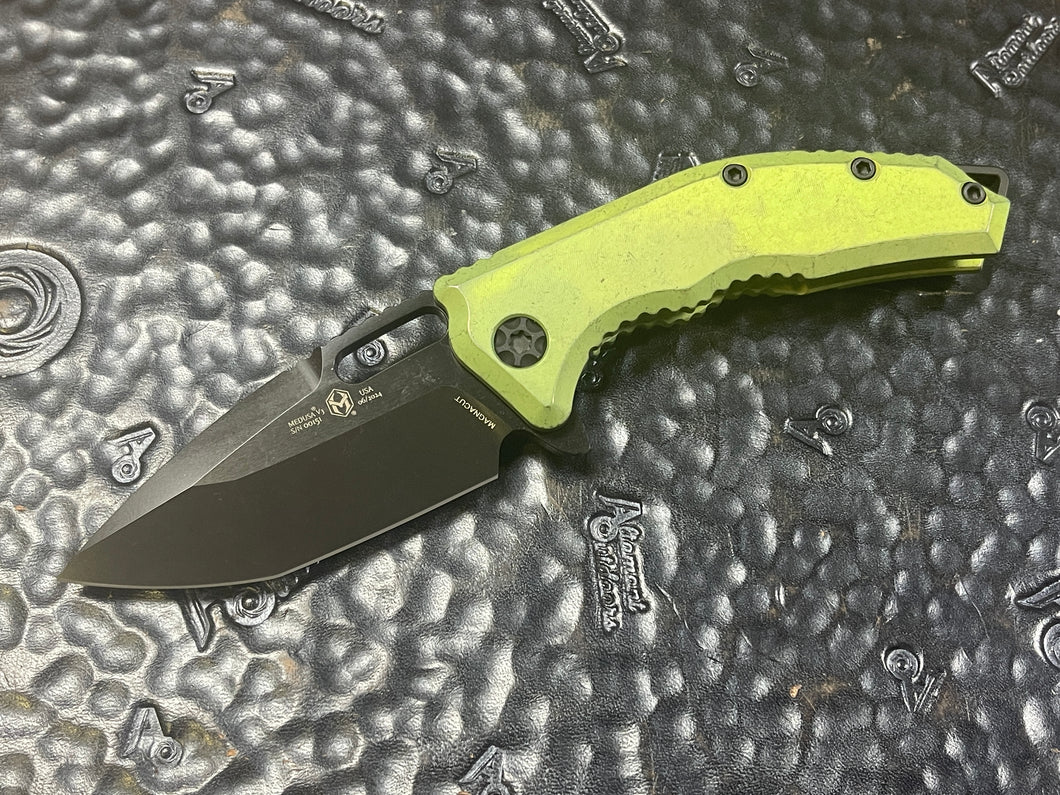 Heretic Knives Medusa Manual Flipper Antique Green Titanium Handle with DLC Tanto Blade H009-6A-TiGRN