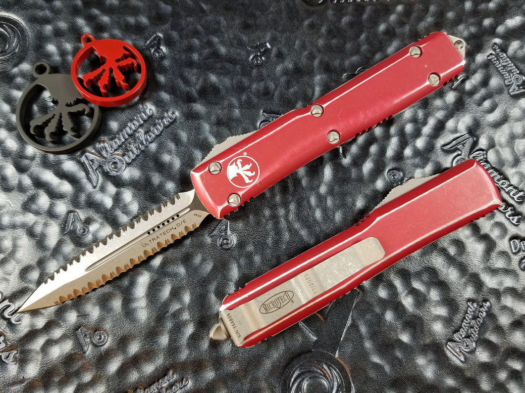 Microtech Ultratech 122-D12DRD Distressed Red Apocalyptic Double Edge Full Serrated Both Sides (Double Double)