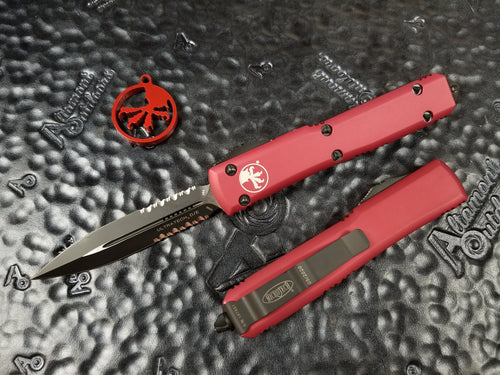 Microtech Ultratech D/E Red Part Serrated 122-2RD