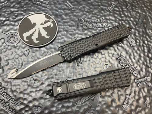 Microtech Combat Troodon HS Rescue, Black Frag Chassis Full Serrated Black Blade 601-3THS