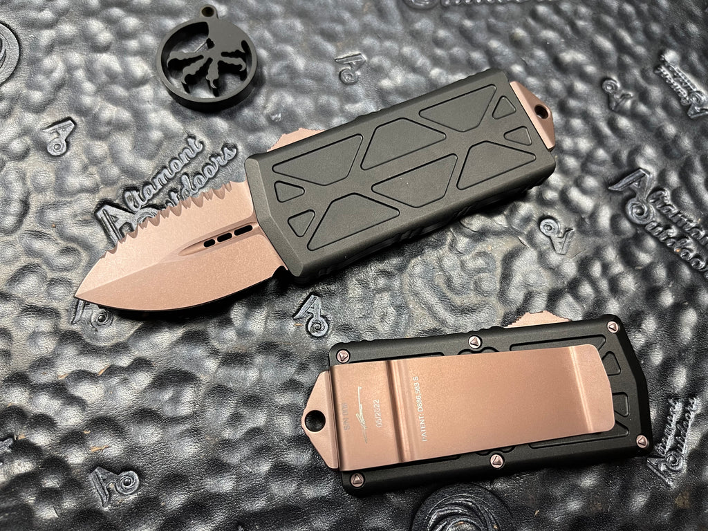 Microtech Rose Gold Microtech Exocet ROSE GOLD Dagger Full Serrated 157-3PVDRGS California ...